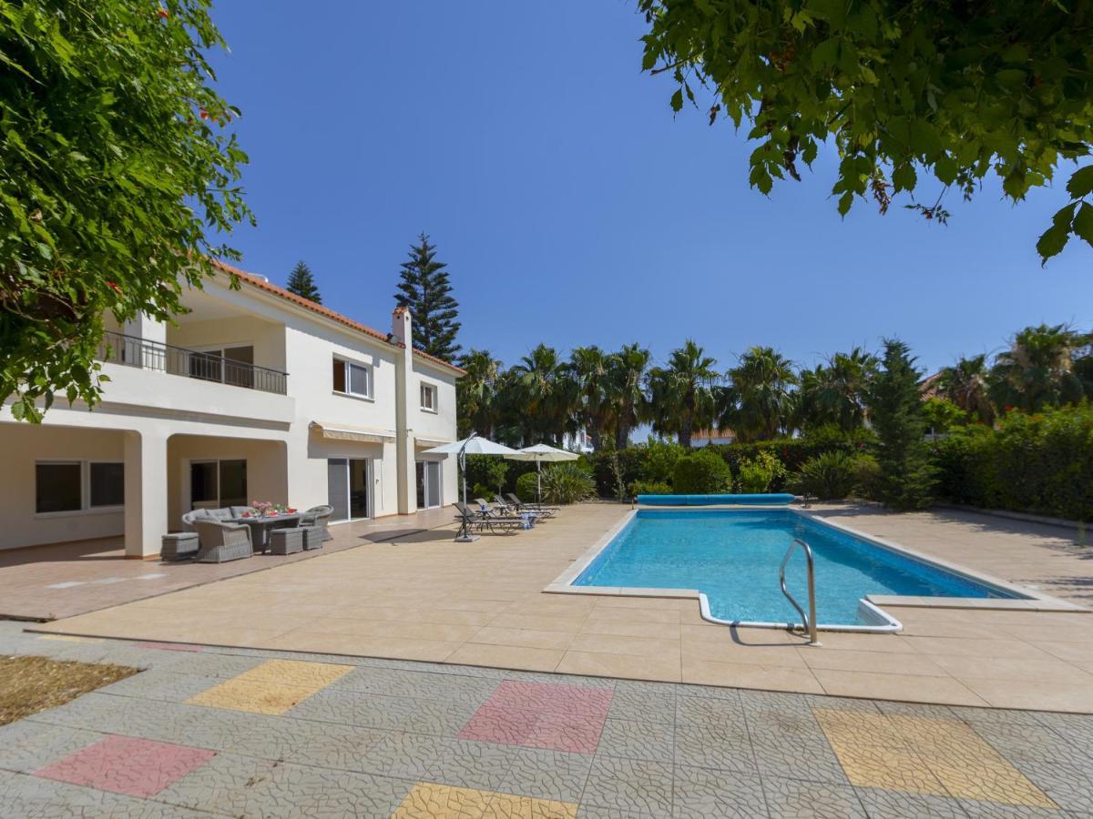 Vila Meneou Seaside Mansion 7 Larnaca Exteriér fotografie
