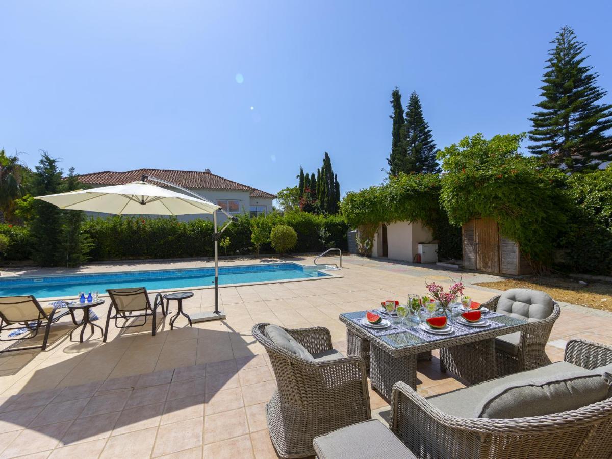 Vila Meneou Seaside Mansion 7 Larnaca Exteriér fotografie