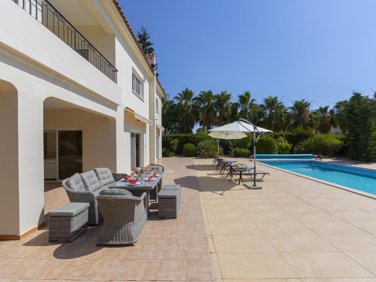 Vila Meneou Seaside Mansion 7 Larnaca Exteriér fotografie