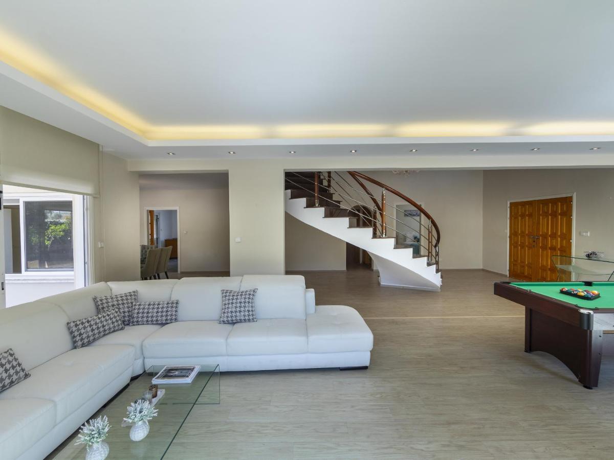 Vila Meneou Seaside Mansion 7 Larnaca Exteriér fotografie