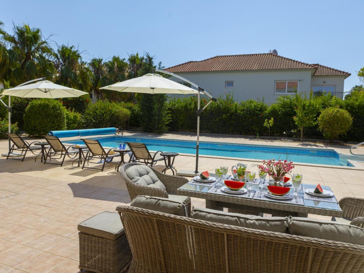Vila Meneou Seaside Mansion 7 Larnaca Exteriér fotografie