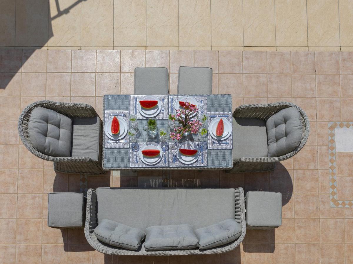 Vila Meneou Seaside Mansion 7 Larnaca Exteriér fotografie